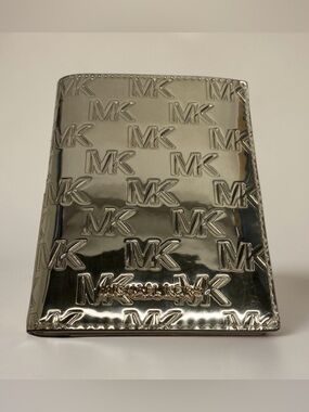 Michael Kors Pale Gold Bedford Travel MD Logo Embossed Patent Passport Wallet